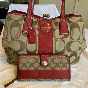Coach shoulder bag with matching wallet